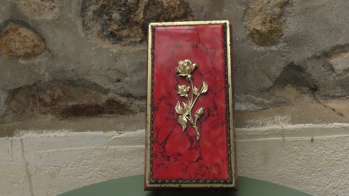 Coffret métal avec - , rose