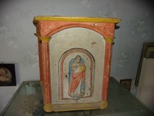 Tabernacle en bois polychrome