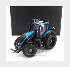 1:32 UNIVERSAL HOBBIES Valtra