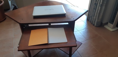 Bureau angle pour ordinateur - pour,