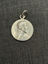 Ancien Médaille pendentif Religieuse Jésus Christ en argent massif