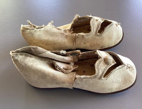 Ancienne chaussure poupee - chaussure,