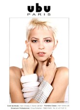 Publicité contemporaine bijou Ubu 2009 issue de magazine