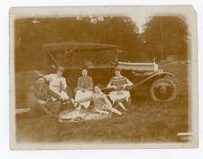 PHOTO, famille Dougy voiture ancienne spirit of ecstasy pique nique Rambouillet