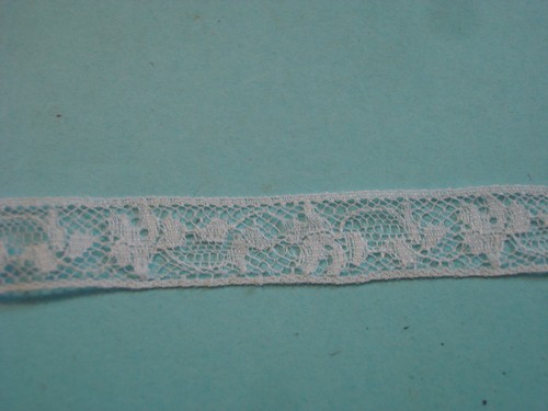 Dentelle ancienne lin tres - dentelle,