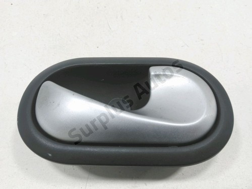 Poignee interieure porte avant - porte,