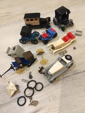 Lot d anciennes voitures Pour Pièces Huilor, Clé Etc …