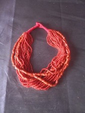 ancien collier en perles de