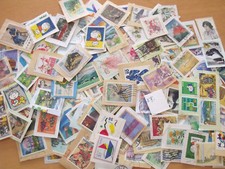 LOT  0.250 KILO TIMBRES JAPON