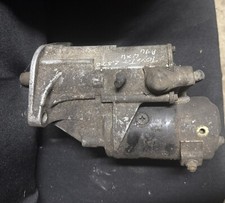 Démarreur TOYOTA HILUX 4x4 Diesel 2.4TD  Année 1995