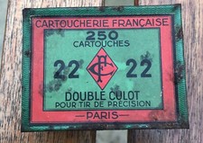 boite vide en métal de 22