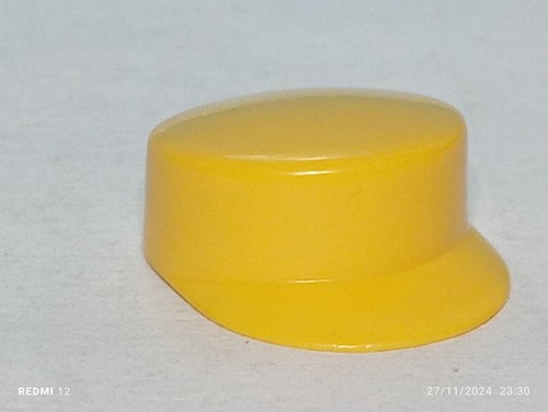 Playmobil casquette jaune - playmobil,