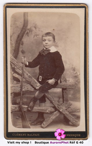Garçon avec son - garÇon, jouet