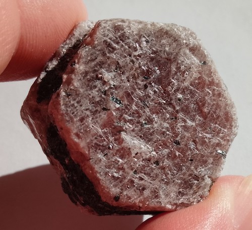 45.16gr 33x31x20mm rubis
