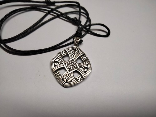 Pendentif croix celtique - croix,