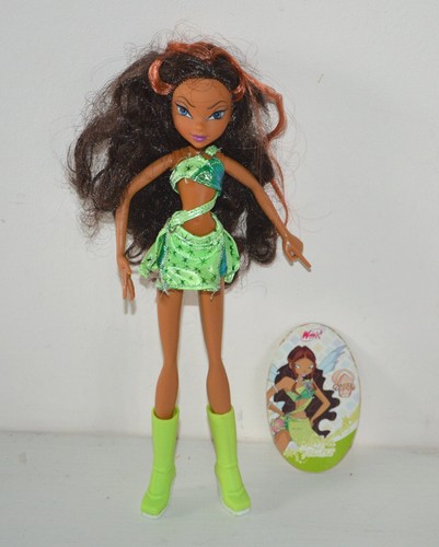 Poupée winx club layla aisha - poupée,