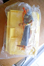 Papyrus Figurine  / De gieter