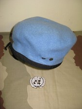 LOT : BERET BLEU  type anglais