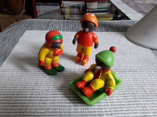 Trois figurines petit ours - trois,