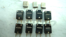 lot de 11 quartz (crystals)  pour radio US signal corps   WW2