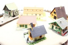 A   VENDRE   UNE   MAQUETTE