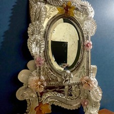 Ancien miroir du XIVe siècle