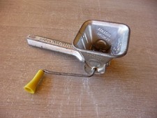 Moulin à légumes Mouli