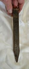 Ancien burin, ciseau de tailleur de pierre, pointerolle