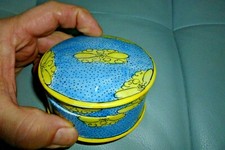 POT A POMMADE - pot a onguent