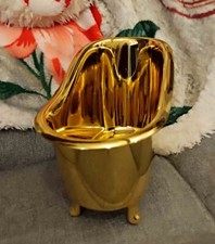 mini baignoire dorée + fleur