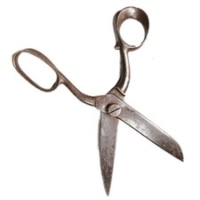 Ancienne paire de ciseaux de