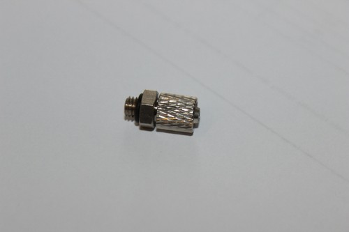 Raccord droit écrou de - m4,