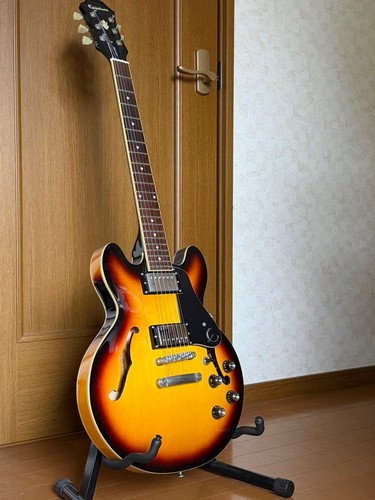 Guitare semi acoustique - guitare, semi-acoustique