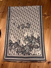 Couverture étole Dior châle