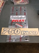 1 autocollant gauche  ducati 037099852 750 paso