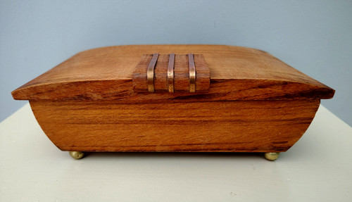 Ancienne boite bois sur - ancienne, en
