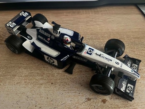 Hot wheels renault - f1, 1/18