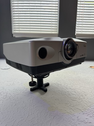 Yamaha dpx 1300 projector - dpx-1300,