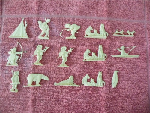 Joli lot figurines - joli,