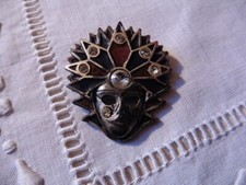 ANCIENNE BROCHE MASQUE VENITIEN ZIRCON METAL 5 CM X 4,5 CM