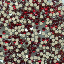 2000 SS7 S : 100 strass Swarovski fond plat SS7(2,2mm) SIAM