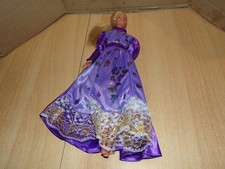 Barbie mattel 1999 avec sa