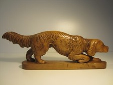 SCULPTURE EN BOIS CHIEN DE