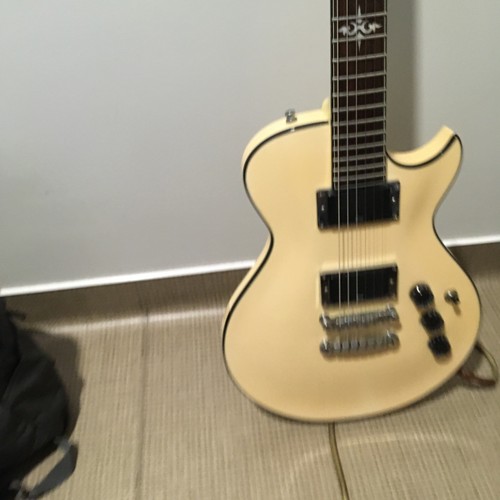 Ibanez les paul créme - ibanez,