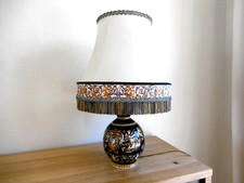 GRANDE LAMPE GIEN RENAISSANCE BLEU  ET SON ABAT JOUR .