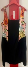 Robe Desigual, fond noir, motifs dessinés par Christian Lacroix. T. XL Neuve