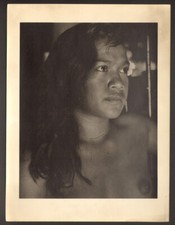 Adolphe Sylvain. Jeune Tahitienne dénudée. Vers 1960. Tahiti