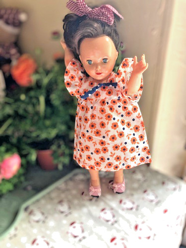 Robe neuve pour poupee marie - neuve,