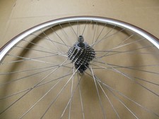 Roue arriere  700 course   a   pneu VUELTA