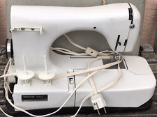 vintage ancienne MACHINE à COUDRE portable NECCHI pavia LYDIA 3 type 544 italy